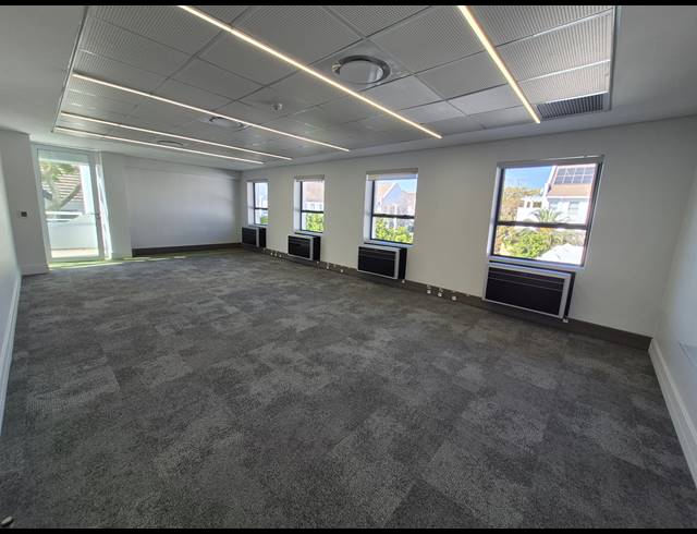 667M² OFFICE TO LET IN WOODMEAD